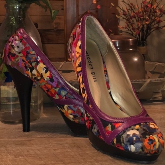 Madden Girl Shoes - Madden Girl Floral heels size 8